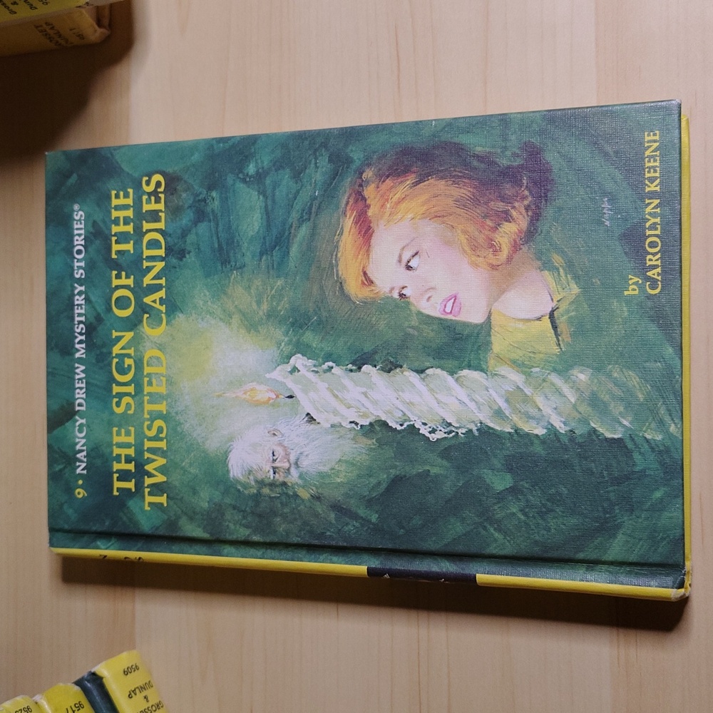 Nancy Drew #9 The Sign of the Twisted Candles